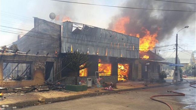 Incendio de gran magnitud afectó al centro de Gorbea
