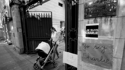   Embajada de Francia habilitó libro de condolencias 