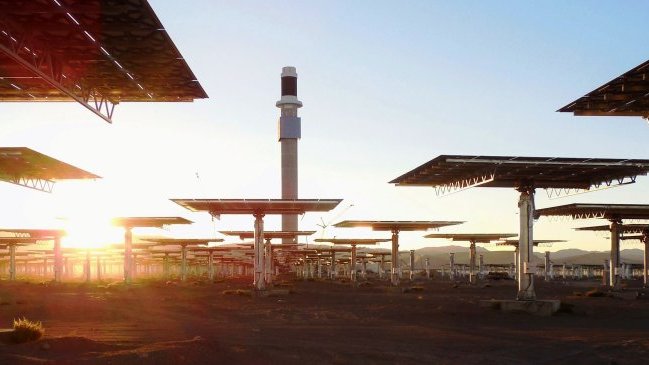 Arranca en Chile inédito proyecto energía solar térmico con sales fundidas