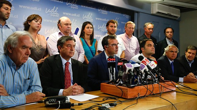 Carlos Peña: La UDI no es un partido político, sino el apéndice fraudulento del grupo Penta