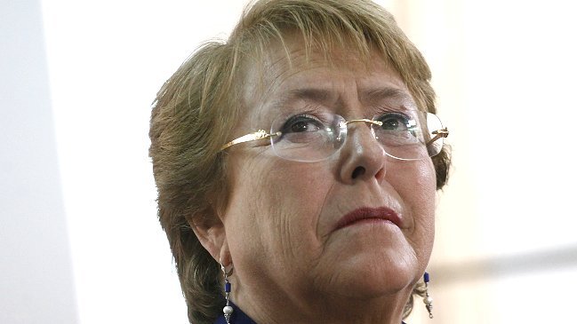 Denuncian que campaña de Michelle Bachelet recibió aportes de diplomáticos extranjeros