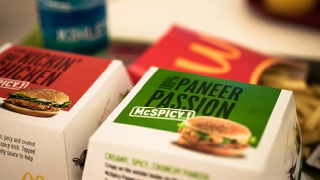 Local de McDonald's en India echó a niño por ser de la calle