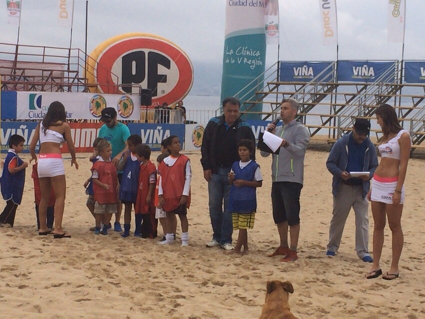 Elías Figueroa le dio el vamos al Beach Soccer Chile