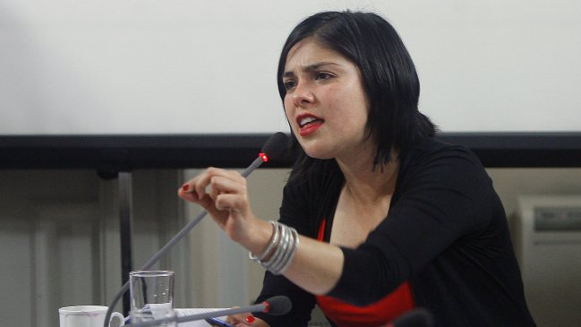 Karol Cariola: Denuncias de UDI sobre aportes irregulares son sucias y lamentables