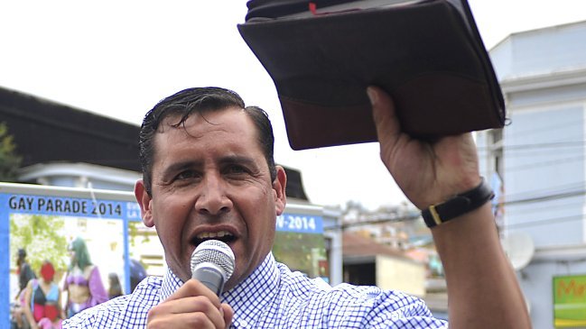 Gobierno también se querellará contra el autodenominado 