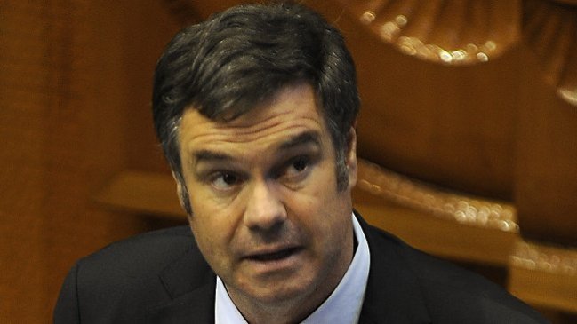 Ossandón y caso Penta: Hay que investigar a la Universidad del Desarrollo