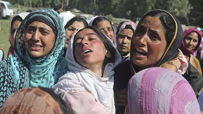 Lanzan campaña para reducir la discriminación contra mujeres en India