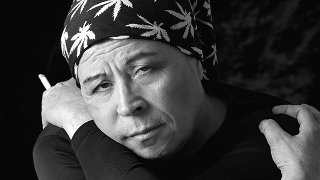 Movilh: La pluma de Lemebel representa la fuerza y vitalidad de los marginados