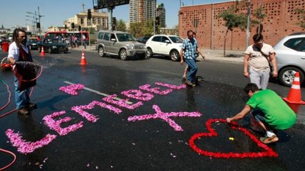 Más de 500 personas despidieron a Pedro Lemebel