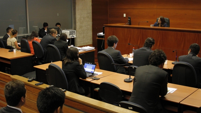 Prisión preventiva para hombre acusado de violar a la hija de su pareja