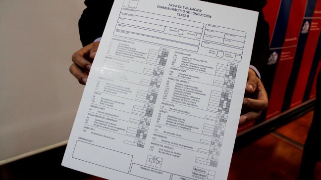 Aprobación de examen de conducir bajó casi un 50 por ciento en dos años