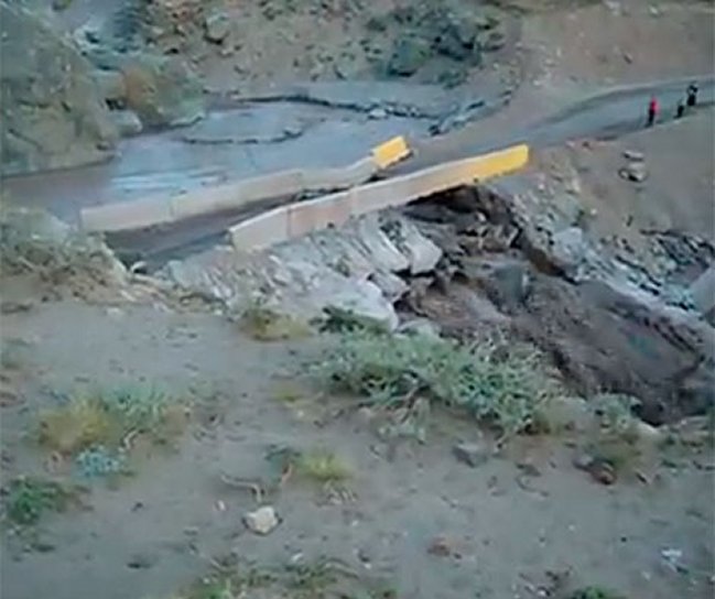Socavón en puente del Cajón enfrenta a vecinos con Alto Maipo