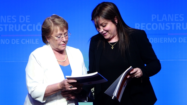 Presidenta Bachelet recibió planes de reconstrucción por 27-F, Tocopilla y Chaitén