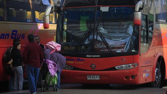 Corte Suprema confirmó multas a dos empresas de buses por colusión