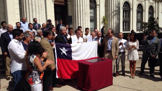 Partidos de derecha firmaron acuerdo para crear nuevo referente político