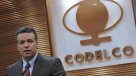 Presidente de Codelco anunció recortes de costos por baja en precio del cobre