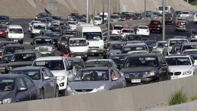 Diputados proponer elevar sanciones por uso de celulares al volante