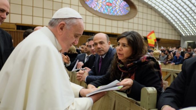 Chilena denunció ante el papa Francisco propuestas para despenalizar el aborto