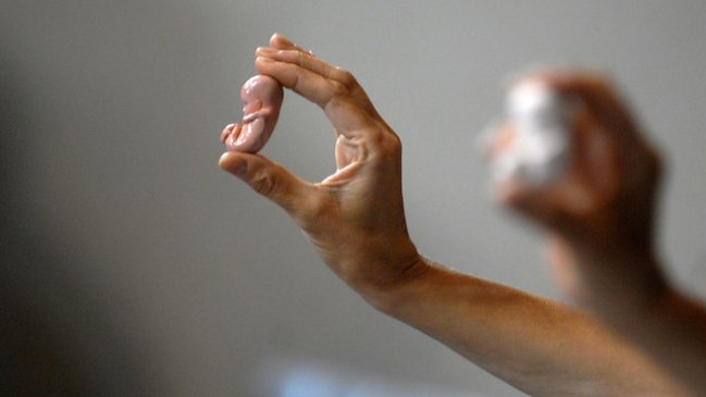 Colegio de Matronas: La UC al cobrar no tiene ninguna objeción de conciencia