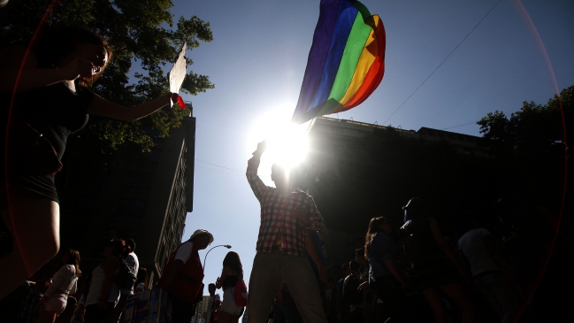 Adopción por parejas homosexuales a punto de ser una realidad en Colombia