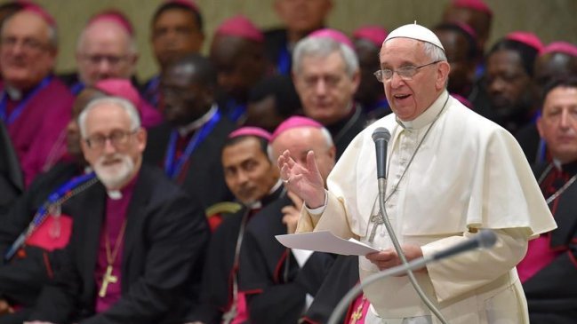 Papa Francisco: Un buen padre nunca da una bofetada en la cara a sus hijos