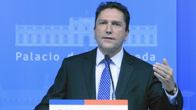 Ministro Gómez: Todas las posiciones serán invitadas al debate por aborto