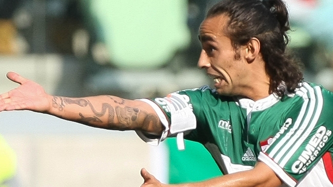Palmeiras espera extender contrato de Valdivia con sueldo fijo y variables por rendimiento