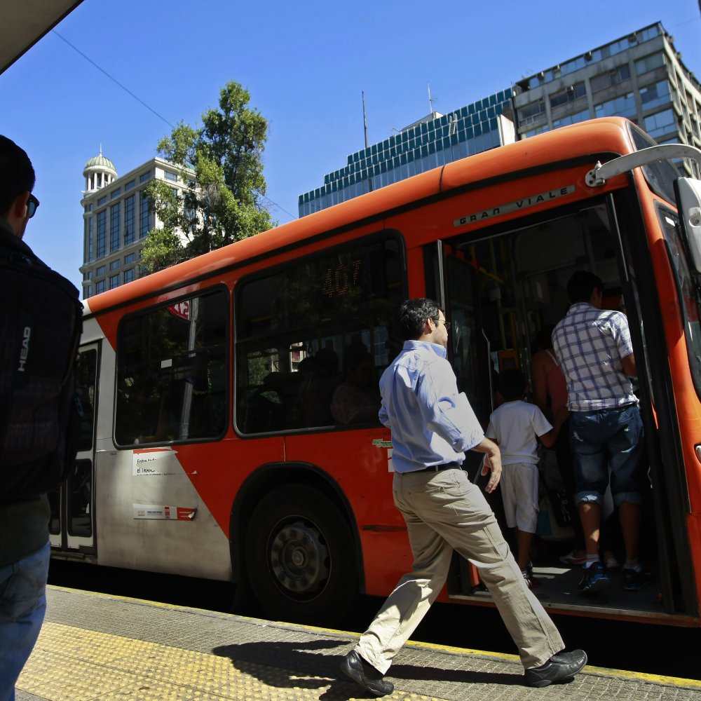 Transantiago estrena zonas pagas móviles para afrontar la evasión