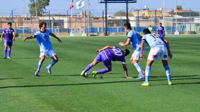 San Antonio Unido empató ante Mejillones y sigue puntero de la Segunda División