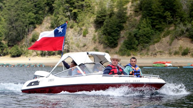Diputados RN y UDI encabezan protesta en Caburgua contra Michelle Bachelet