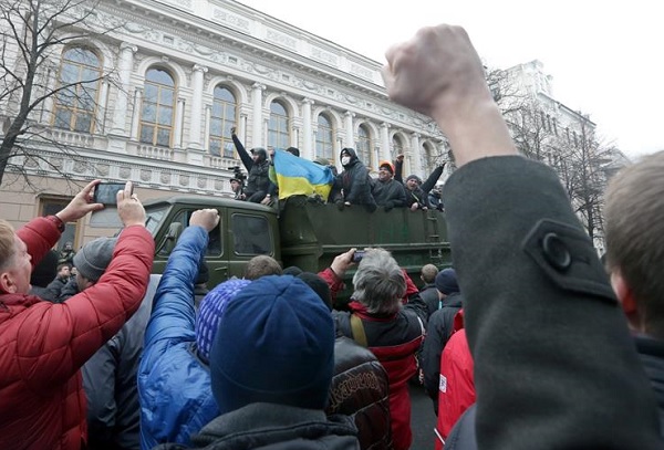 Al menos 12 civiles murieron por artillería en el este de Ucrania