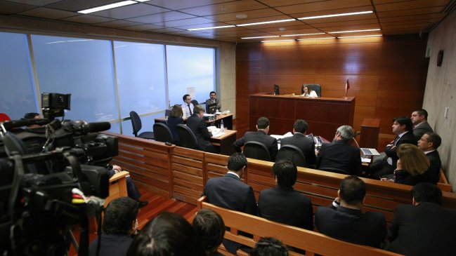 Caso Penta: Novoa pide cambio de tribunal