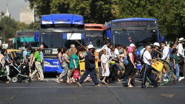 Evaluación a ocho años del Transantiago: Evasión, calidad dispar y lentitud