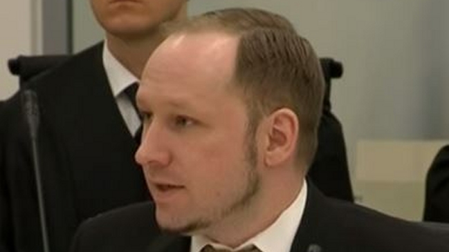 Autor de masacre en Noruega demandará al Estado por aislamiento