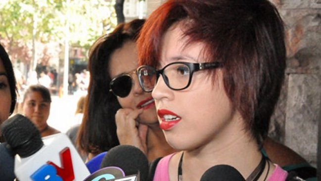 Estudiante demandó a su padre por homofobia