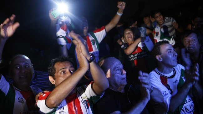 Presidente de Palestina: Mis nietos me piden camisetas de Palestino