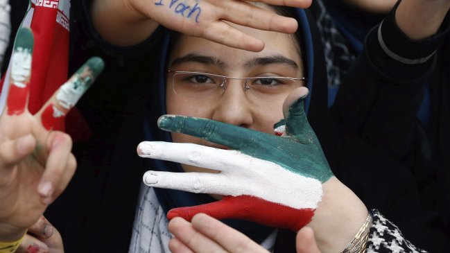 Las mujeres que se operan para recuperar la virginidad en Irán