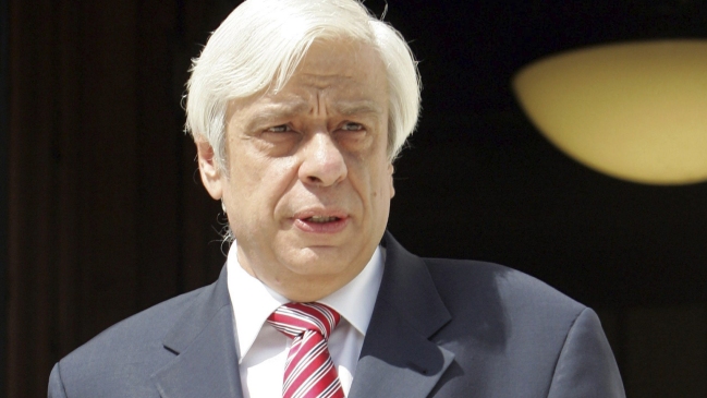 Conservador asume la presidencia de Grecia
