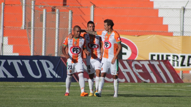 Resumen: Cobresal es el nuevo líder del Clausura