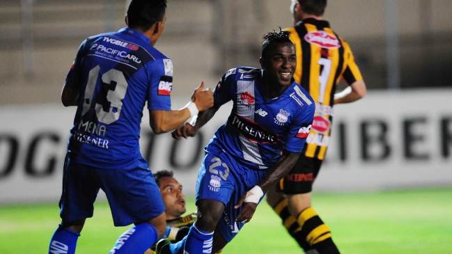 Emelec goleó a The Strongest y lidera el grupo de U. de Chile