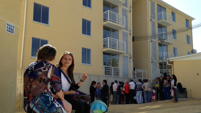 Autoridades entregaron llaves a propietarios de condominio dañado el 27-F