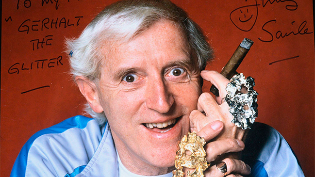 Presentador de la BBC abusó de 63 personas en hospital de Inglaterra