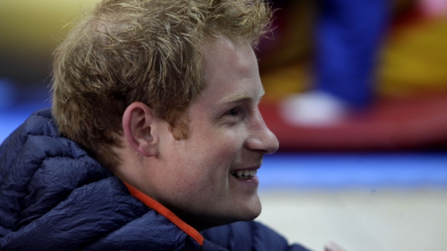 Reino Unido: Príncipe Harry analiza dejar el Ejército