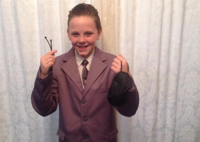 Polémica por un niño de 11 años disfrazado del personaje de 