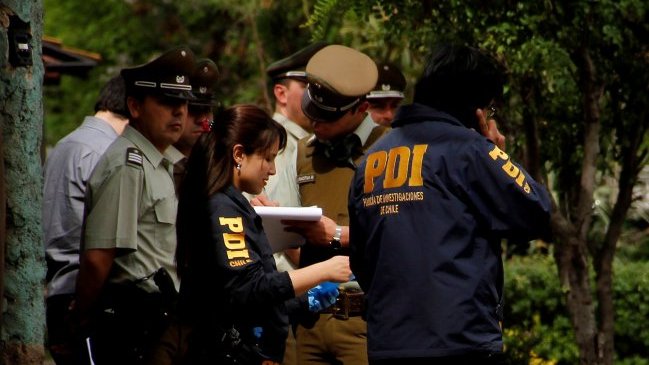 Funcionarios de la PDI se enfrentaron a carabineros en Lampa