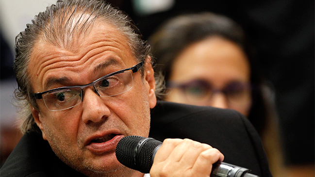 Ex gerente de Petrobras involucró al partido de Rousseff en red de corrupción