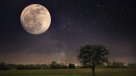 ¿Por qué la Luna se está alejando de la Tierra?