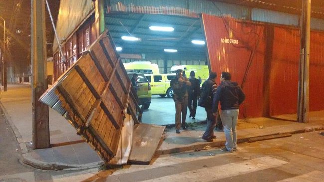 Valparaíso: Delincuentes intentaron robar vehículo desde cuartel de Bomberos