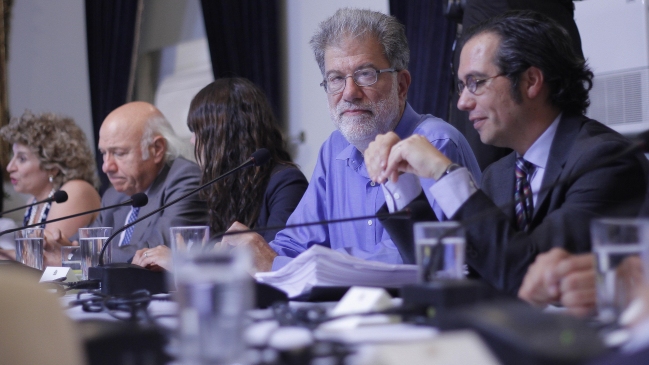 Presidente Consejo Asesor descartó que la coyuntura presione su trabajo