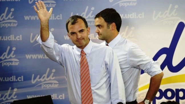 El incierto futuro en la directiva de la UDI tras la renuncia de Ernesto Silva